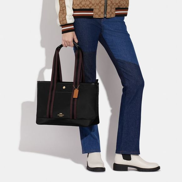 ALMOST PERFECT Coach Outlet Ellis Tote - Picture 4 of 5